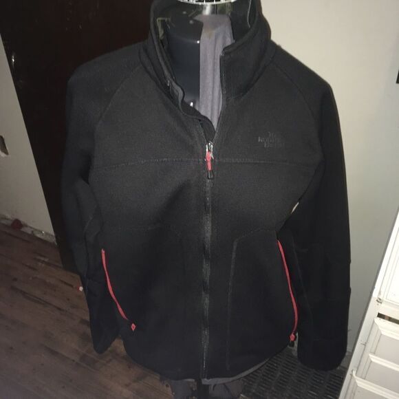The North Face Other - The North Face L black & red textured Winter jacket